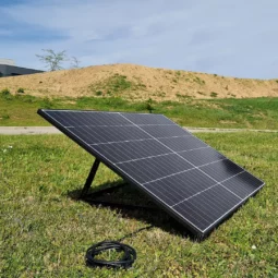 Kits solaires plug and start économiques et compact TETRADIS.